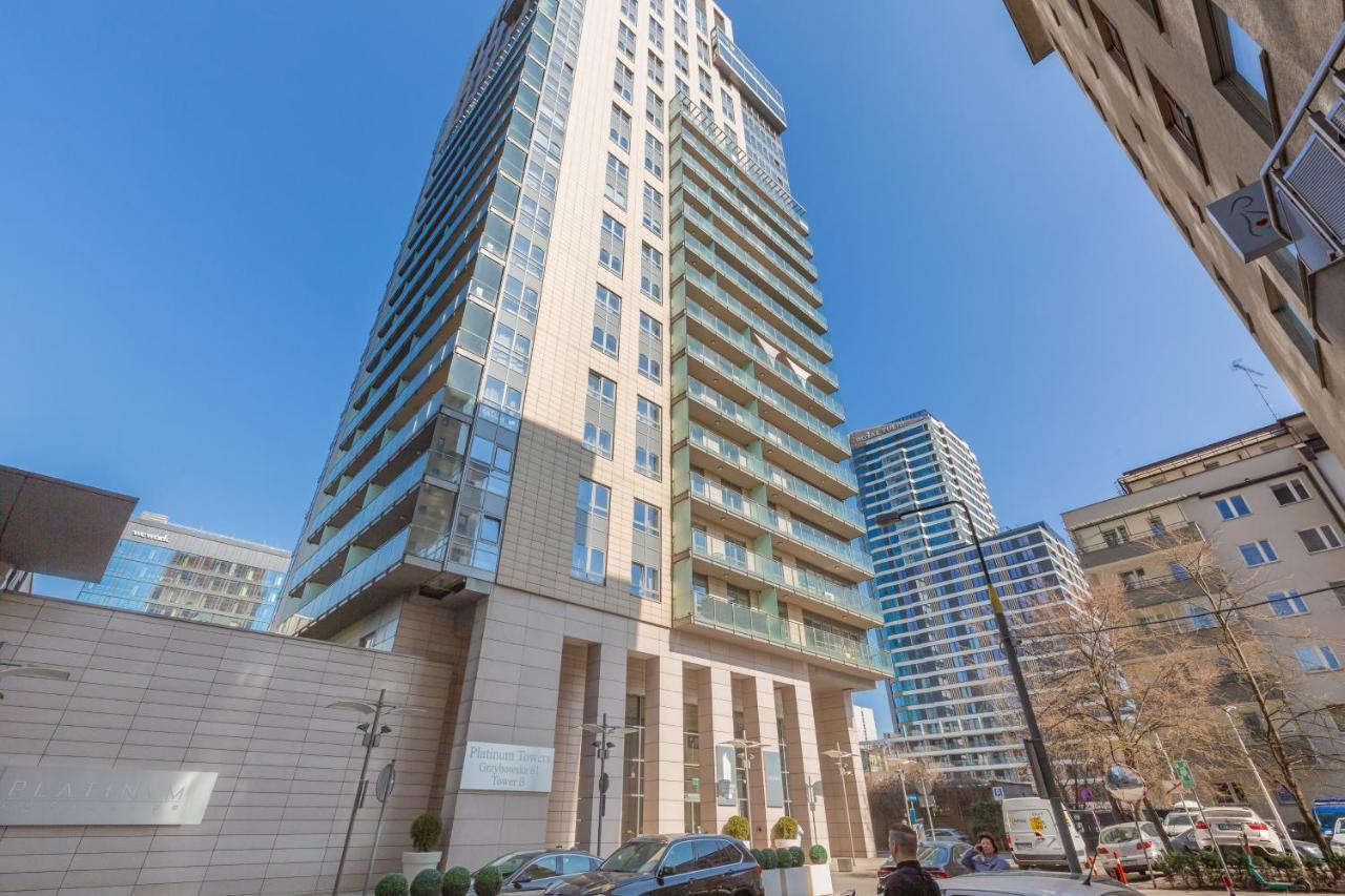 Appartement Platinum Towers With Parking By Renters Prestige