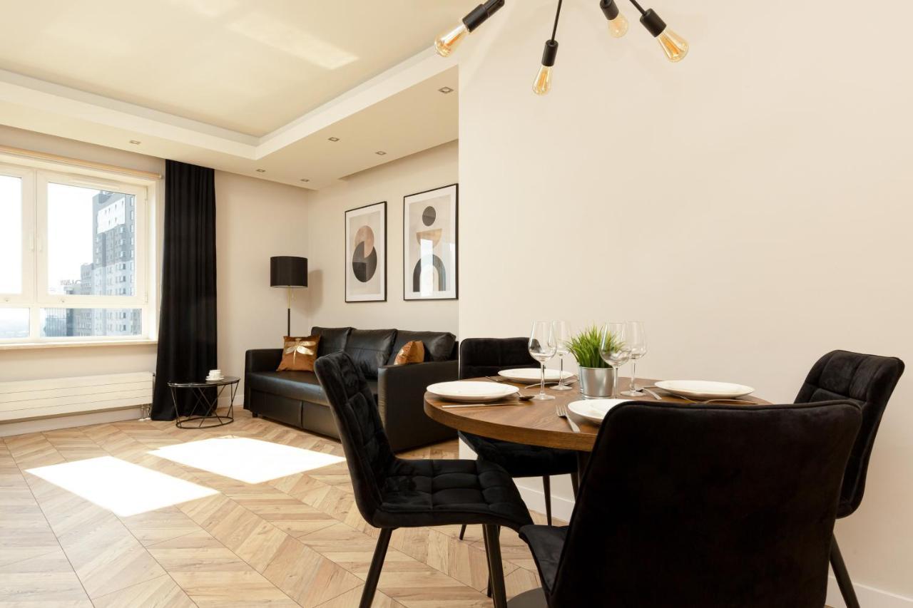 Platinum Towers With Parking By Renters Prestige Appartement *