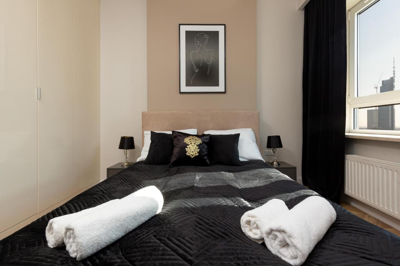 Appartement Platinum Towers With Parking By Renters Prestige