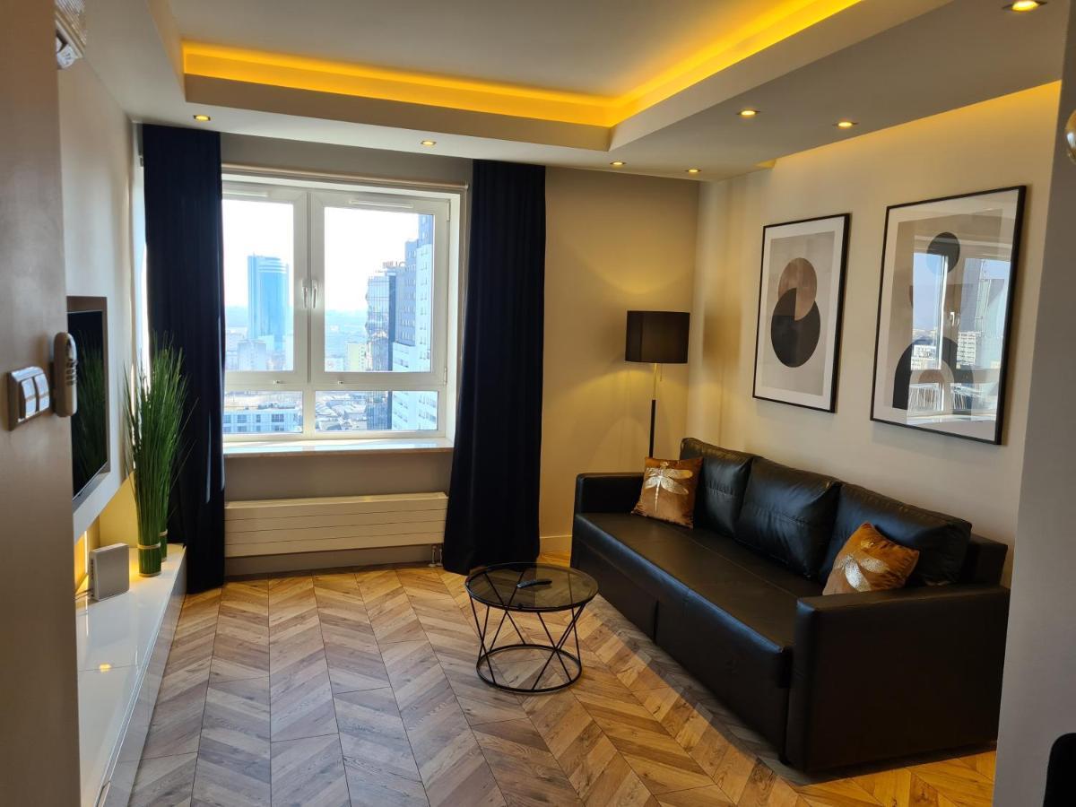 Platinum Towers With Parking By Renters Prestige Appartement